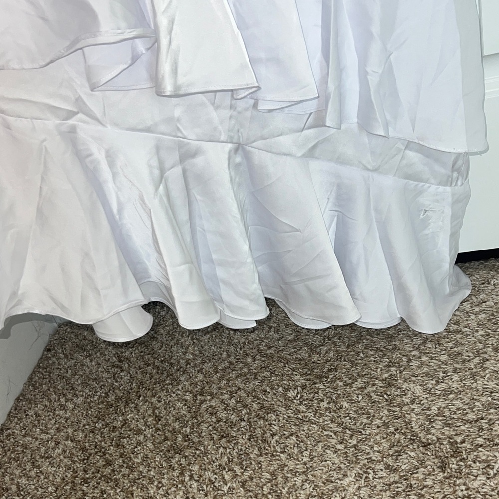 Petal & Pup Beautiful Annalise Ruffle Satin Dress White Maxi Dress Sz 4! - Picture 13 of 14